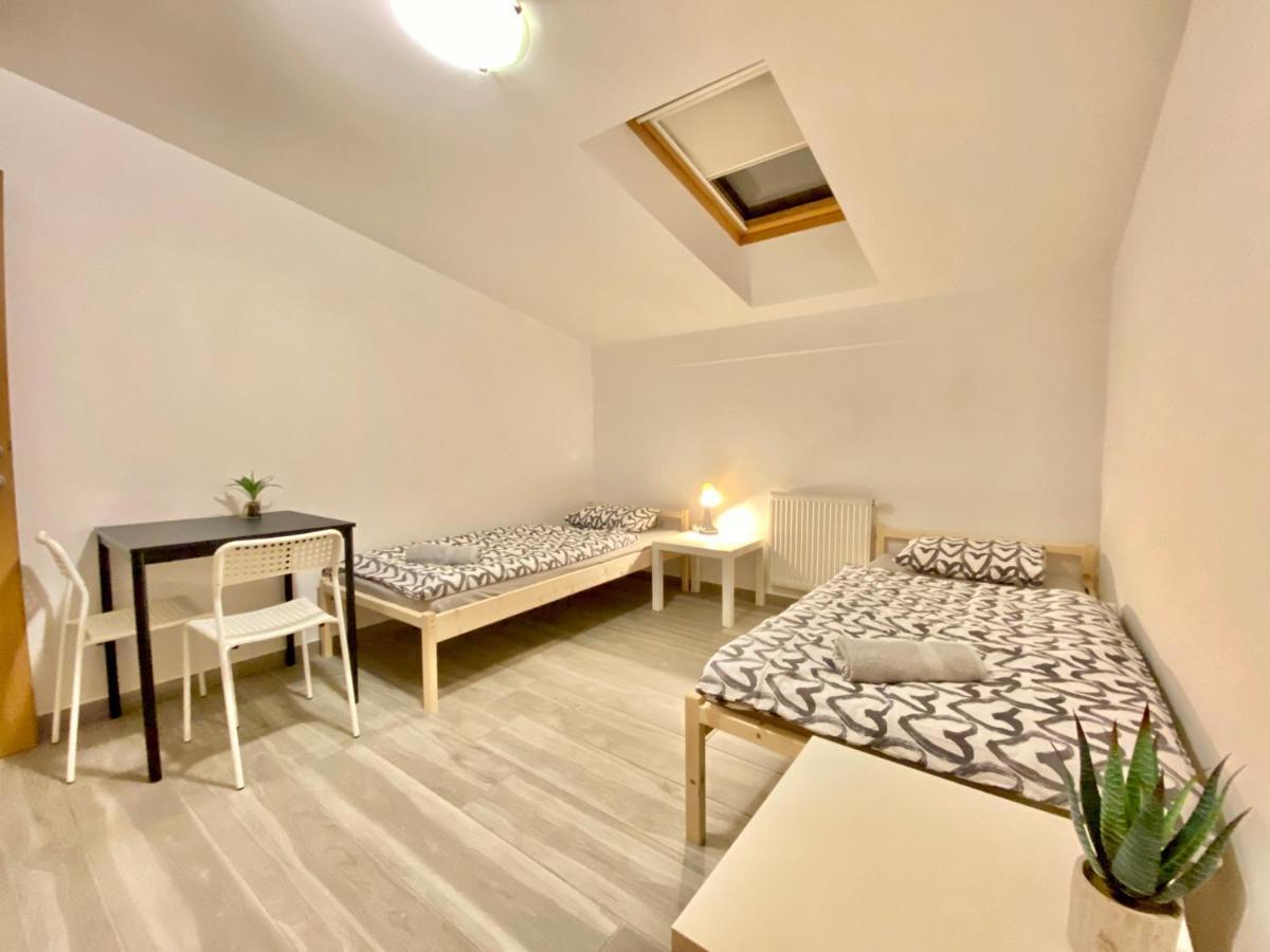 Center Station Rooms Любляна Экстерьер фото